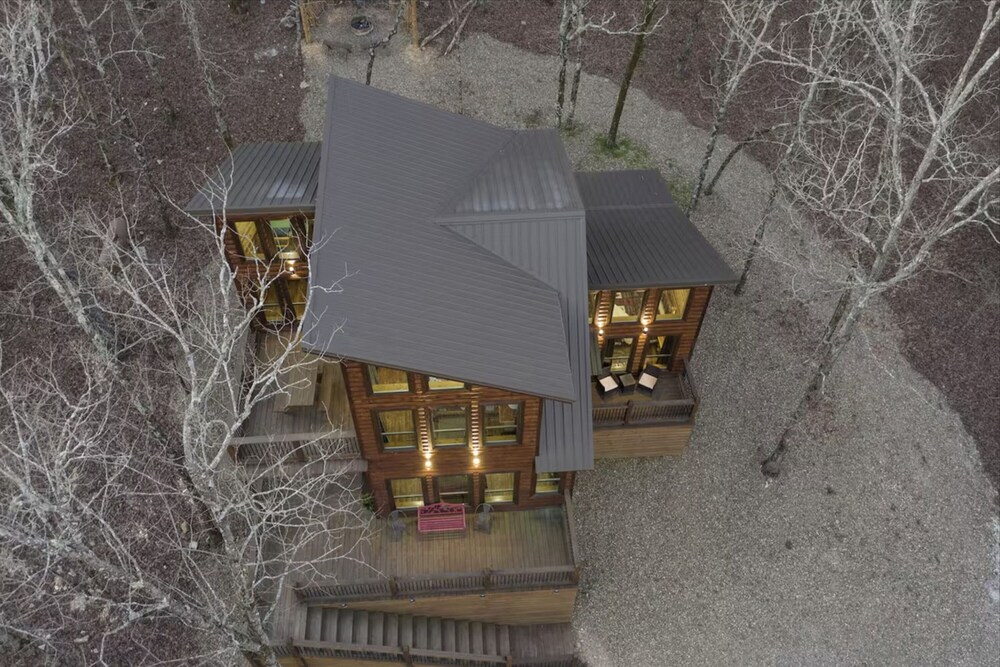 Three Bears Hideout Luxury Mountain Cabin Getaway for Families Groups