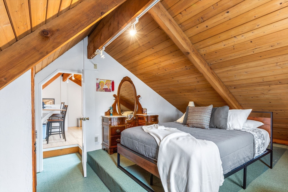 Bluebell Bungalow in Ocean Shores