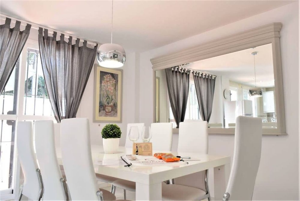 Villa Emma 4 Bedrooms F-3