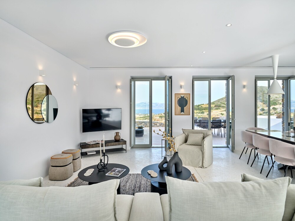 Aegean Hestia Luxury Villa of Paros