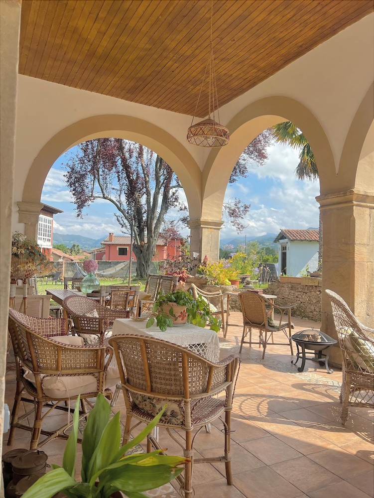 LA VENTA DE MIYARES - CASA DE INDIANOS view 2