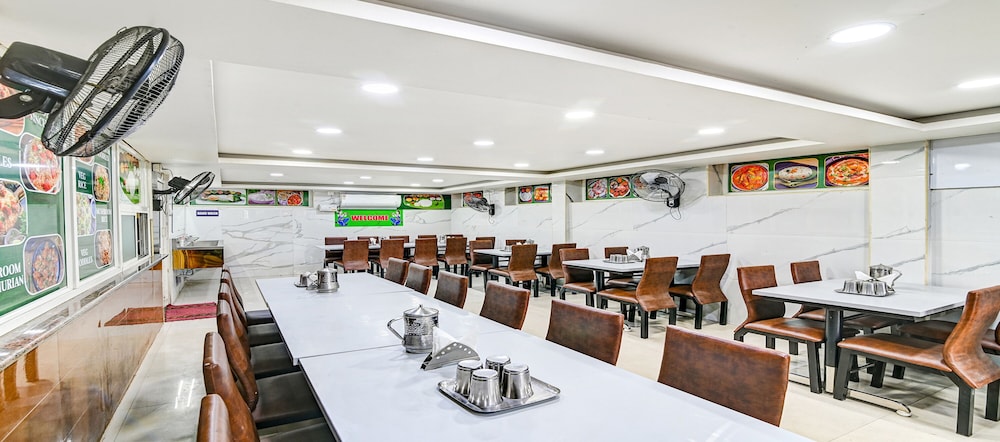 Fabhotel Srinivasa Guest House