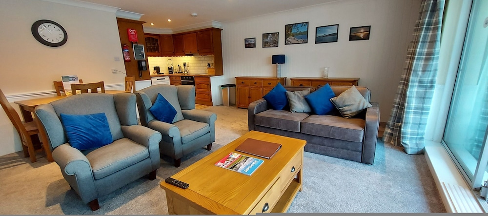Loch Rannoch Highland Club Red Deer Lodge 07