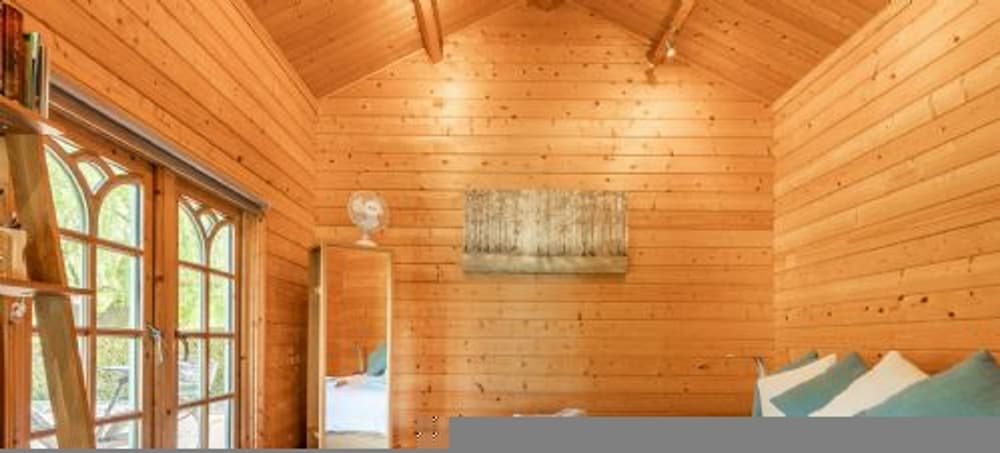 Host Stay Violet Lodge view 3
