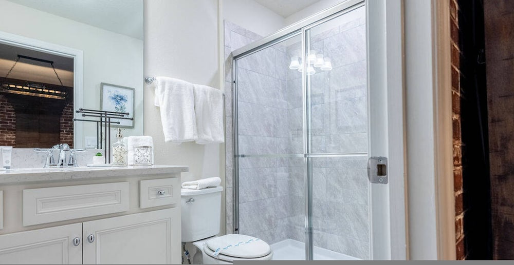 Brand NEW 10bedrooms At Windsor Island