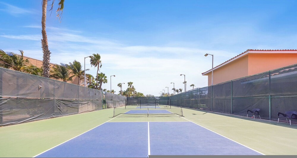 Private Jacuzzi Resort Amenities Close 2 Beach