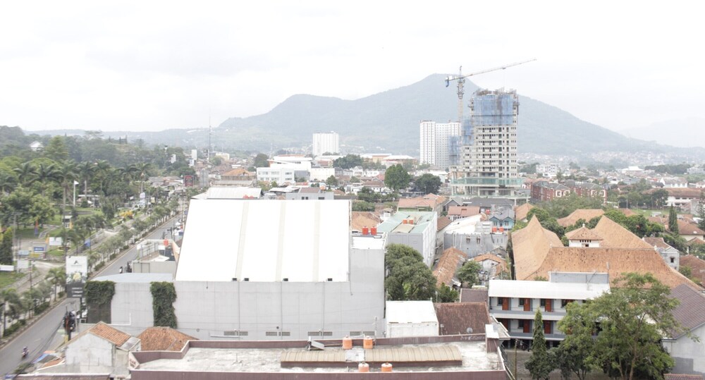 Comfy Studio Apartment at Harvard Jatinangor near UNPAD view 2