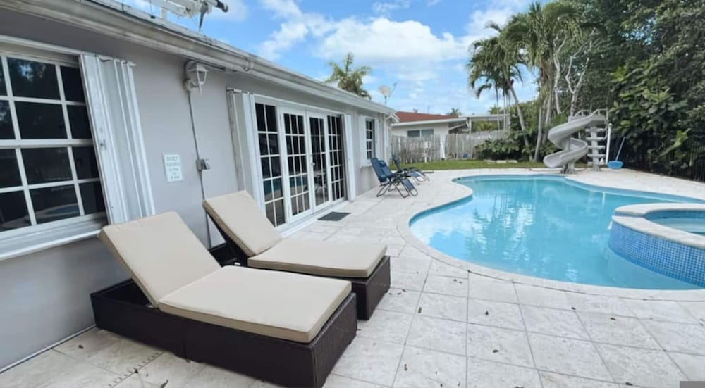 Heated Pool Home Near Beach