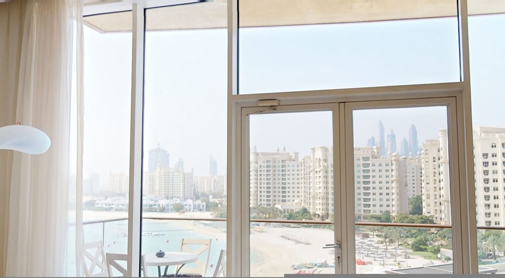 Tiara Residences Stay on the Beach 2 Beds