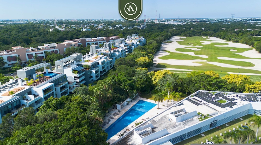 Nick Price Residences A 206