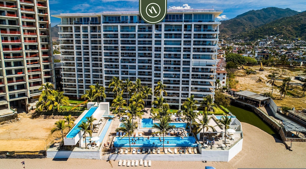Harbor 171 Unit 1009