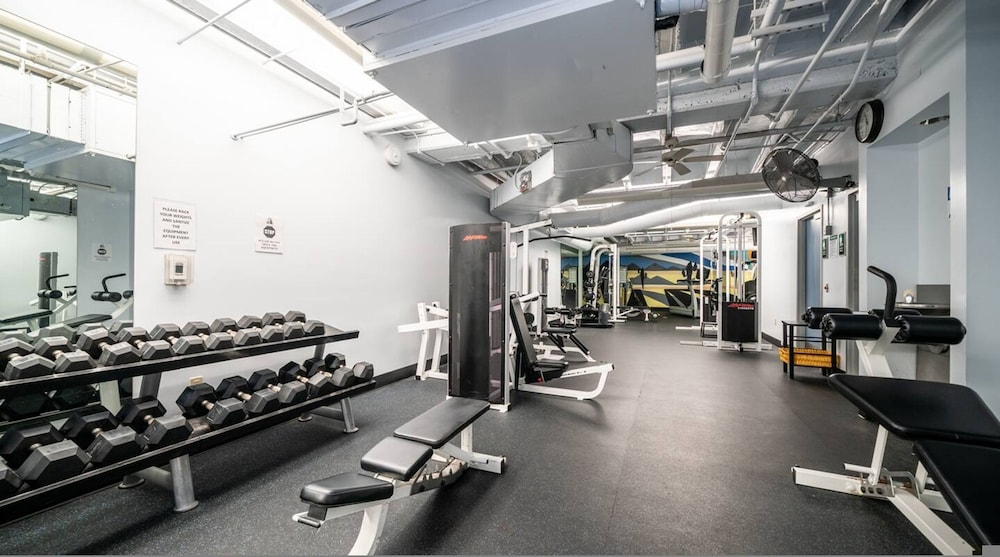 Luxury Downtown Phoenix Loft - Pool Gym Laundry