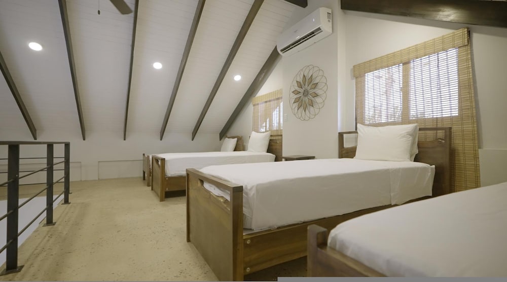 Casa de Wilson - 5 Bedroom Beachfront Villa