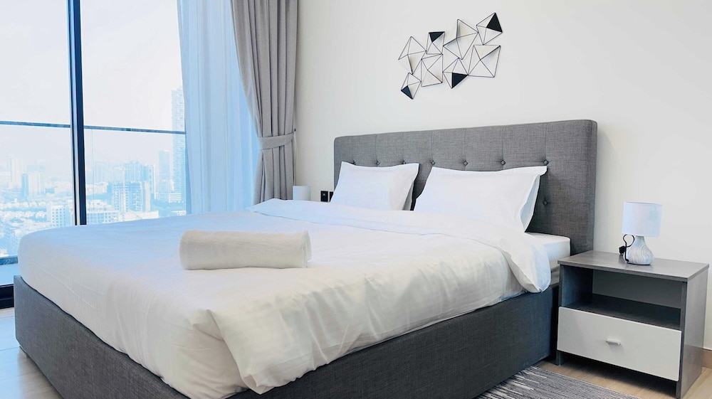 OYO HOME 1480 Premium 1bed Apartment In