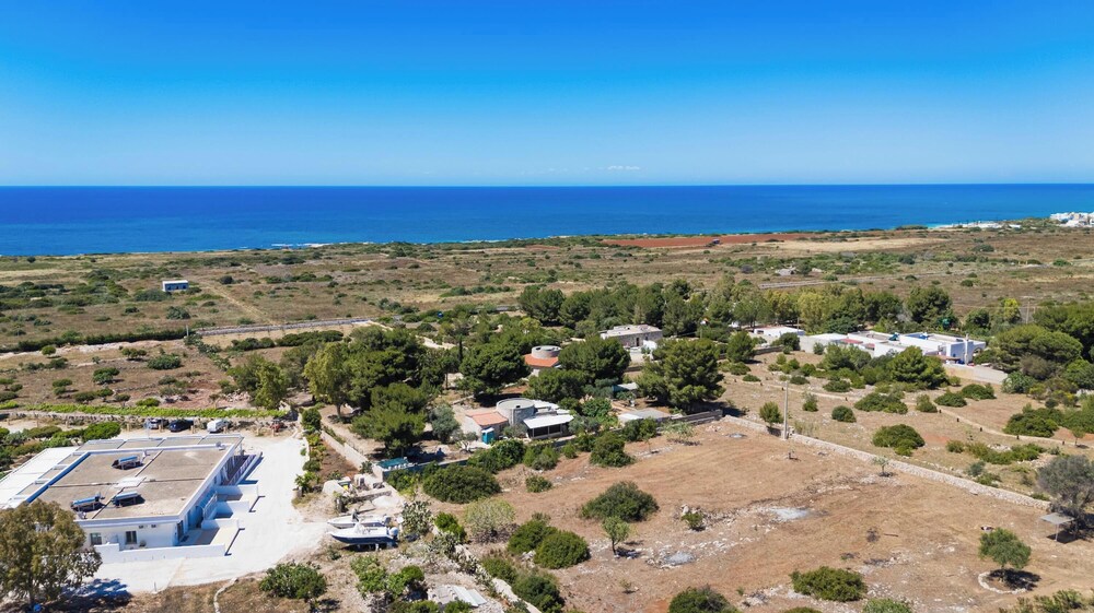 Casa Le Secche 5 Sea View And Beach view 3