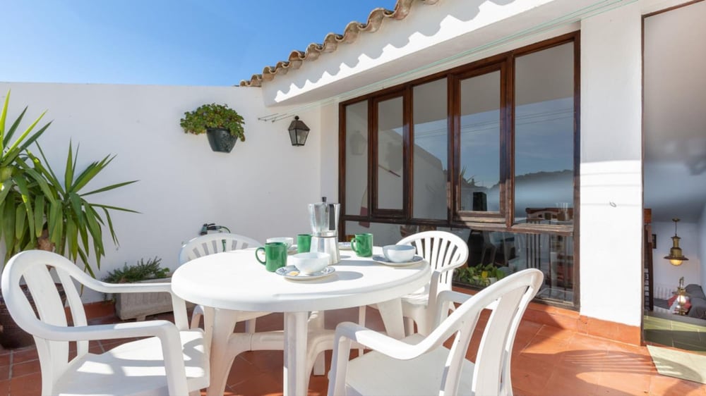 Rosamar in Llafranc With 3 Bedrooms and 2 Bathrooms