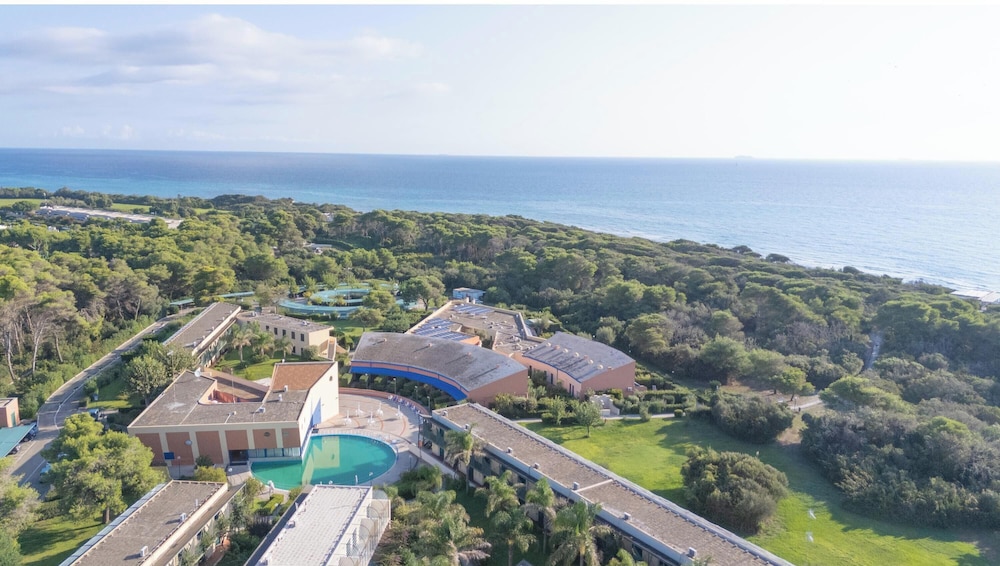 Le Onde Apartment 6 With Pool and Sea
