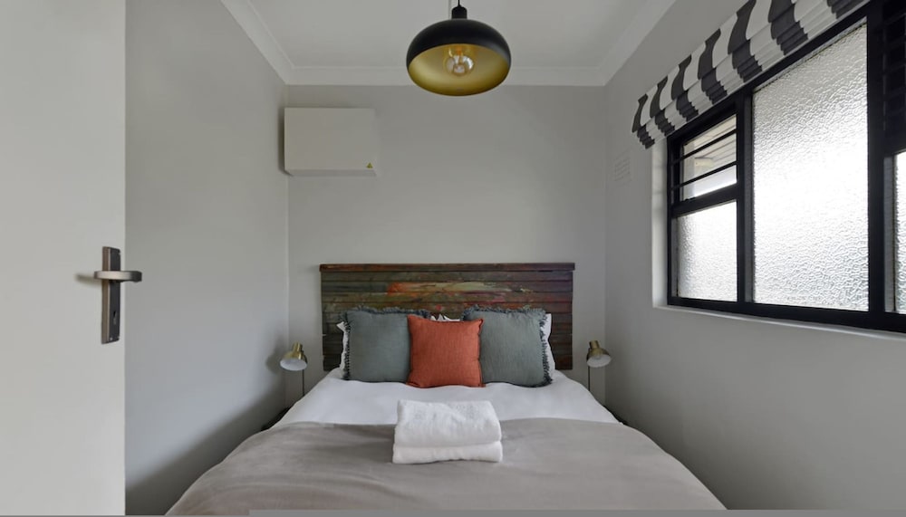 Charming 2-bed Central Green Point Stadium