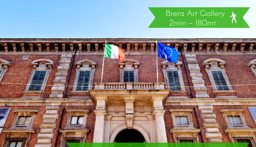 S Marco - Bright Central 1bdr With Balcony in Brera