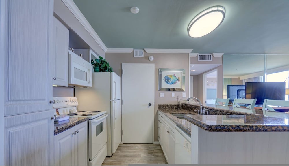 Gorgeous San Luis Condo Amazing Pool Amenities
