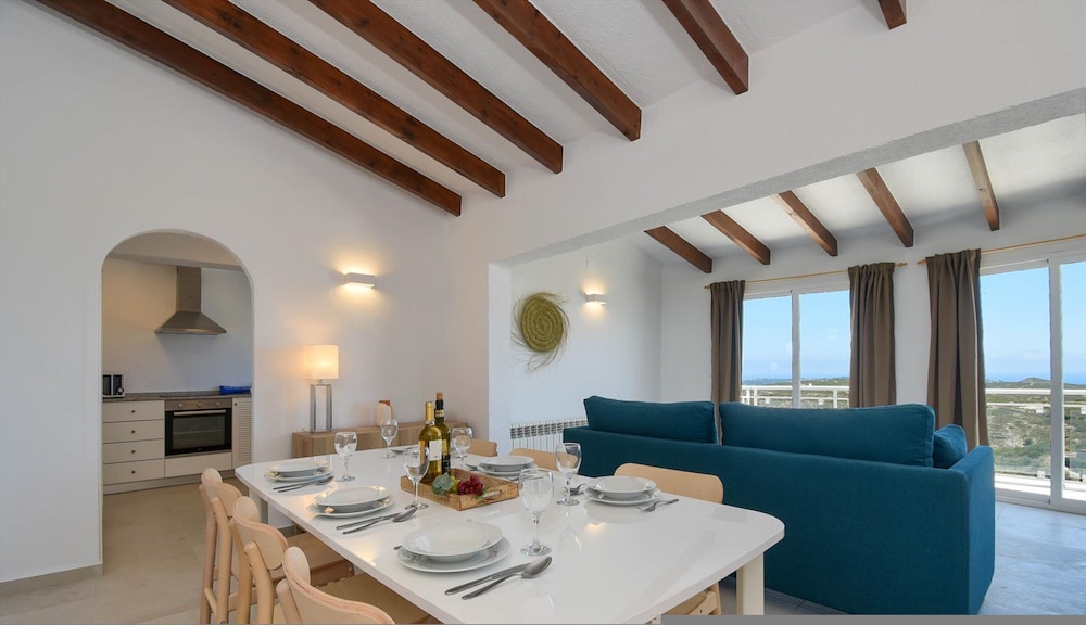 Begonias in El Poble Nou de Benitatxell