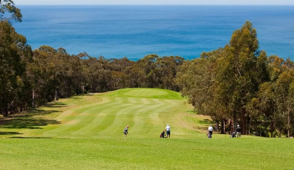 Central Lorne Retreat Quality Home Near Beach Town
