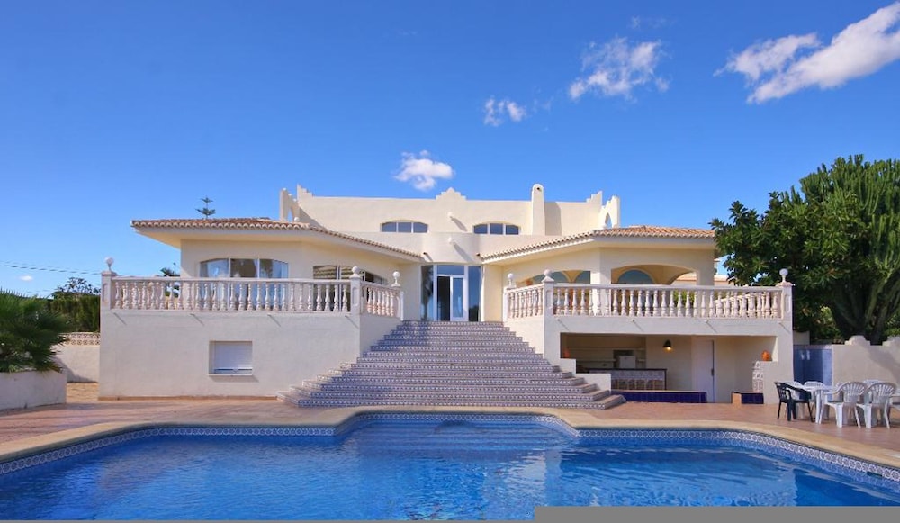 Villa Cora 4 pax in Javea view 2