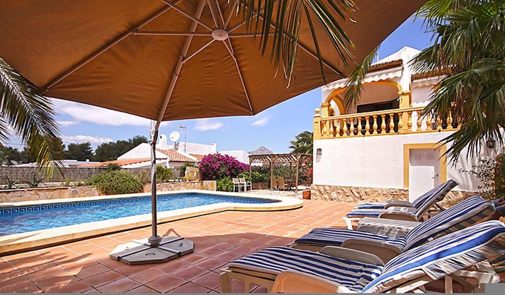Villa Sol in J vea With 2 Bedrooms and 2 Bathrooms