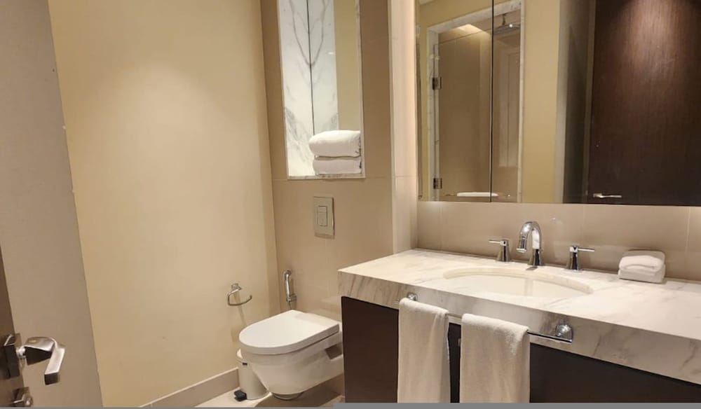 Manzil - 2BR Burj View Connected to Dubai Mall