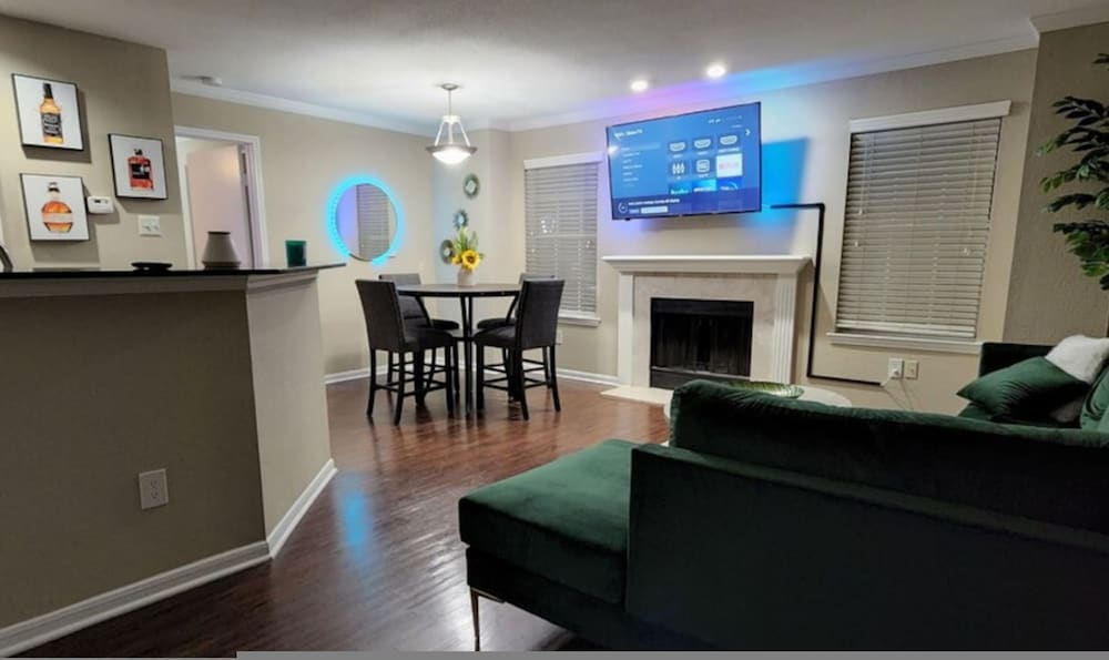 Medical Center 2BR With Resort Amenities