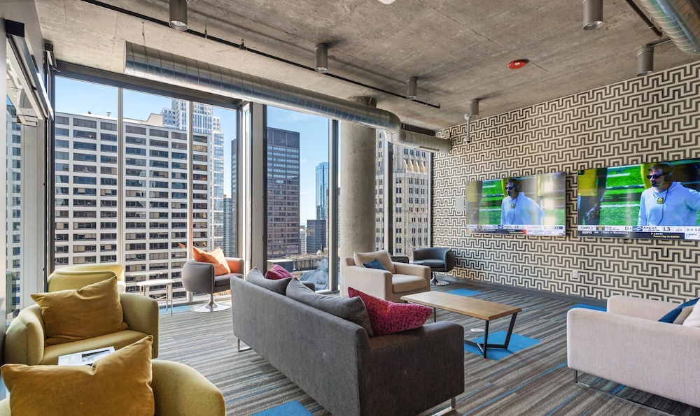 Riverwalk Apt Best Location Modern Luxury