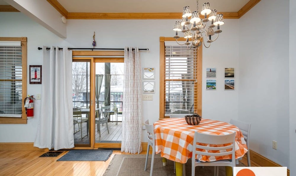 Lake Life Getaway - Condo Near Downtown