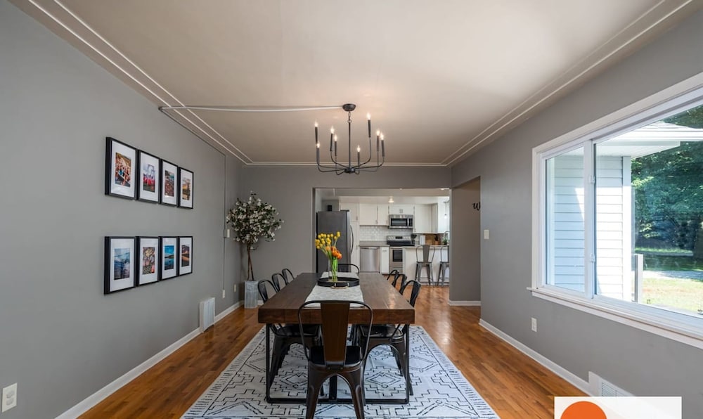All Decked Out Farmhouse - Game Room Nearby Beach