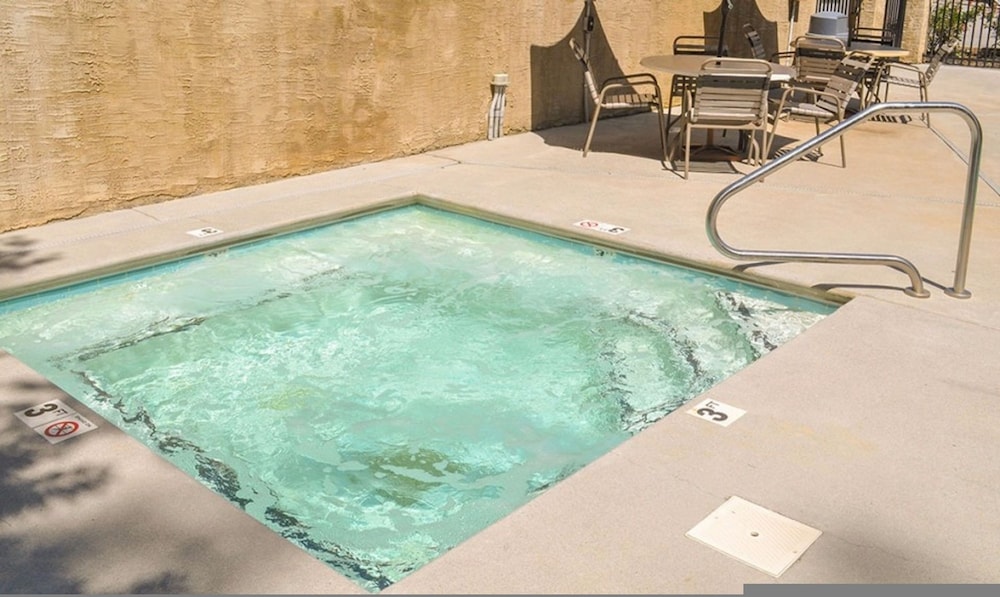 Fabulous View Pool Game Room Hot Tub and More view 4