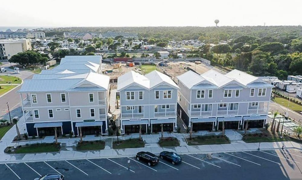 Isle of Dreams in Emerald Isle