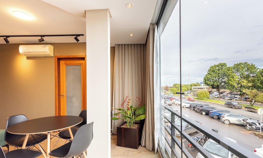 Modern apt in Sudoeste w/ A/C & Wi-fi Cls0101