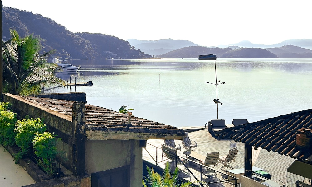 Oasis Beach House