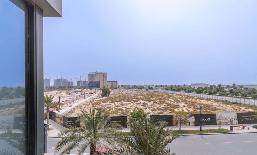 Cool 1-bedroom Apartment at The Pinnacle in Dubai Hills