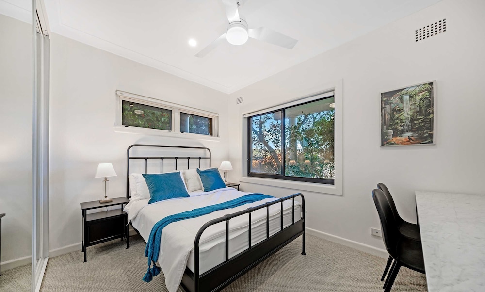 Metawise Luxe 6 Bed Ocean View Family Home in Seaforth