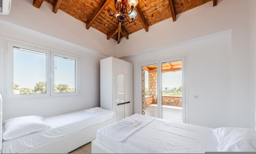 Siar The Large Villa