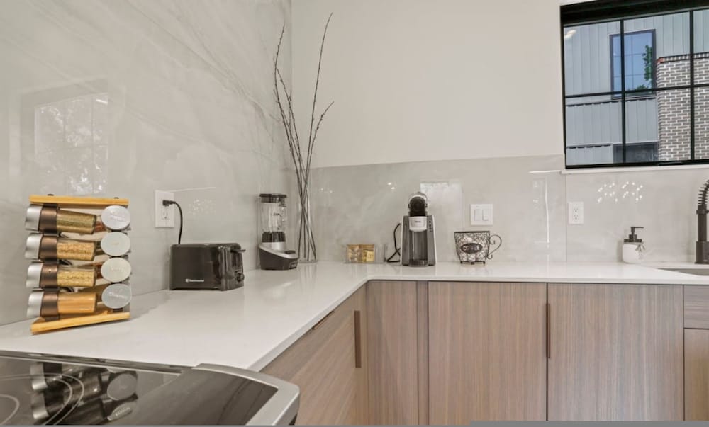 Stylish Getaway -columbus-3 Bedroom Masterpiece