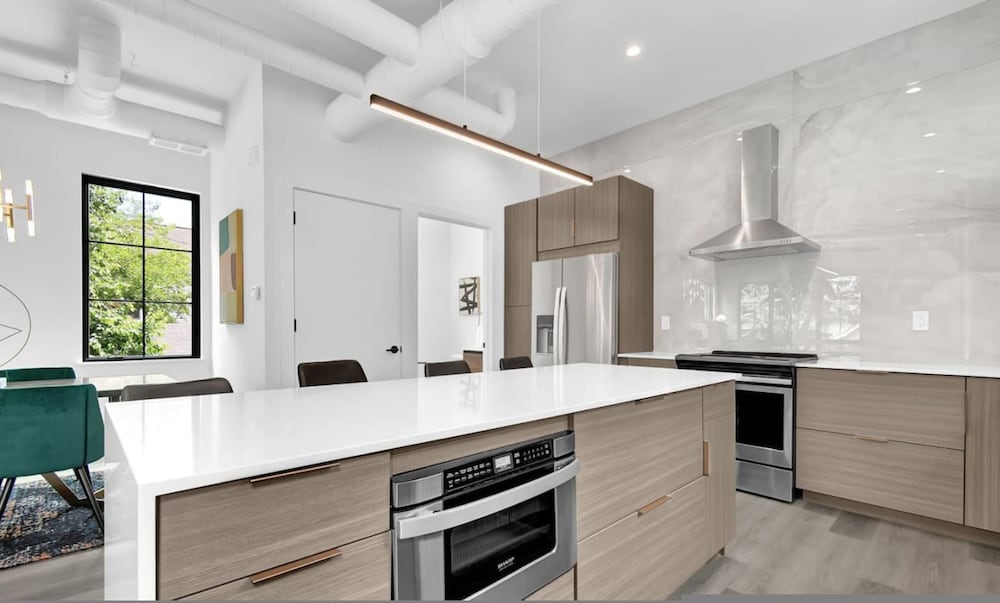 Stylish Getaway -columbus-3 Bedroom Masterpiece