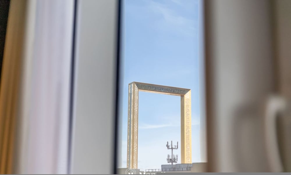 1BR Dubai Frame View Next to World Trade Center