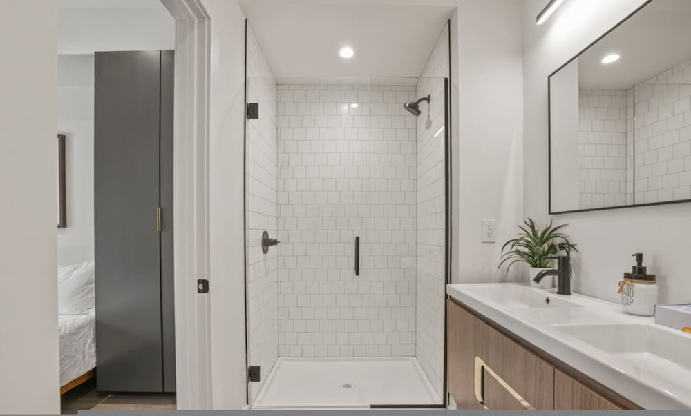 Stylish Getaway -columbus-3 Bedroom Masterpiece