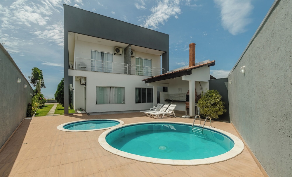 Apartment in Condominium With Pool Vdv0014