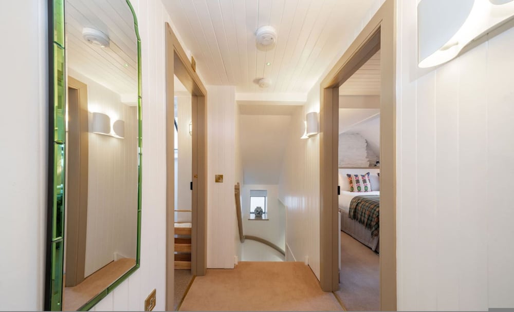 Barometer Cottage in Broughty Ferry