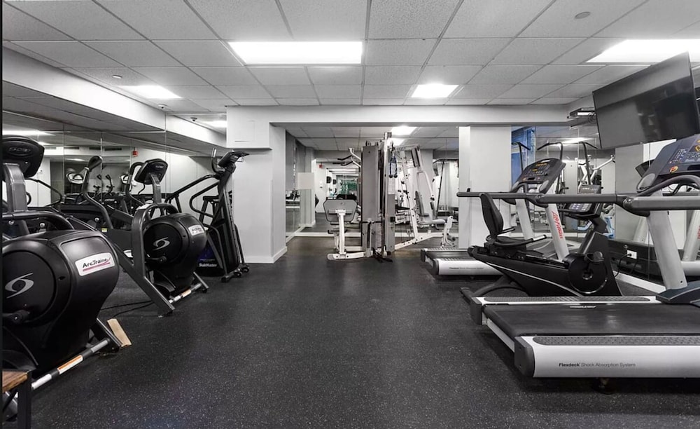 73-508 New 1BR 1bth UWS Doorman Gym