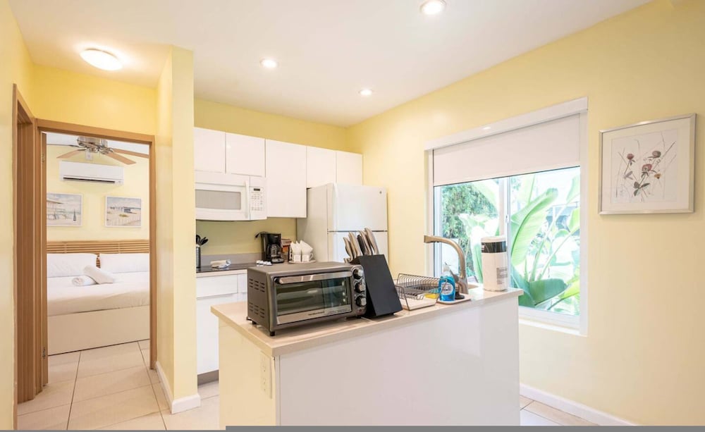 Casa Del Mar Beach Apartment Suite 1