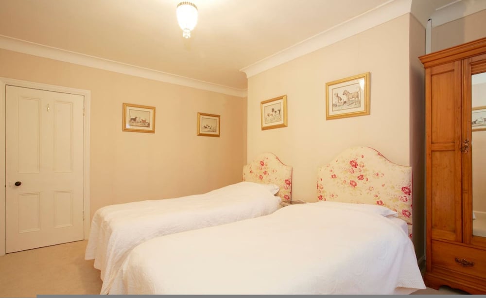 Historic Hall Wing nr York Leeds Free Hot tub