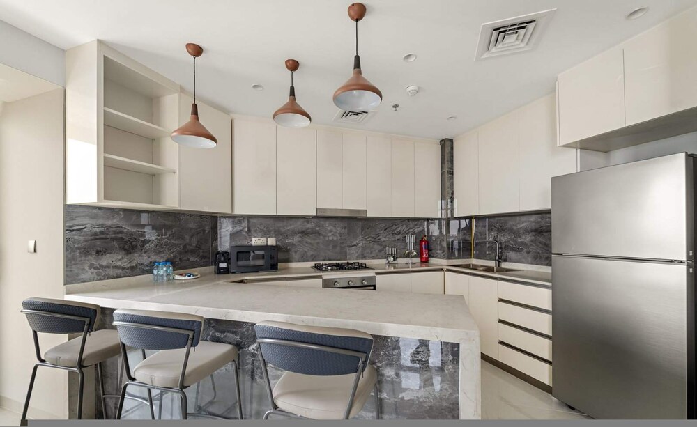 Amazing 2BR in Business Bay With Full Burj View